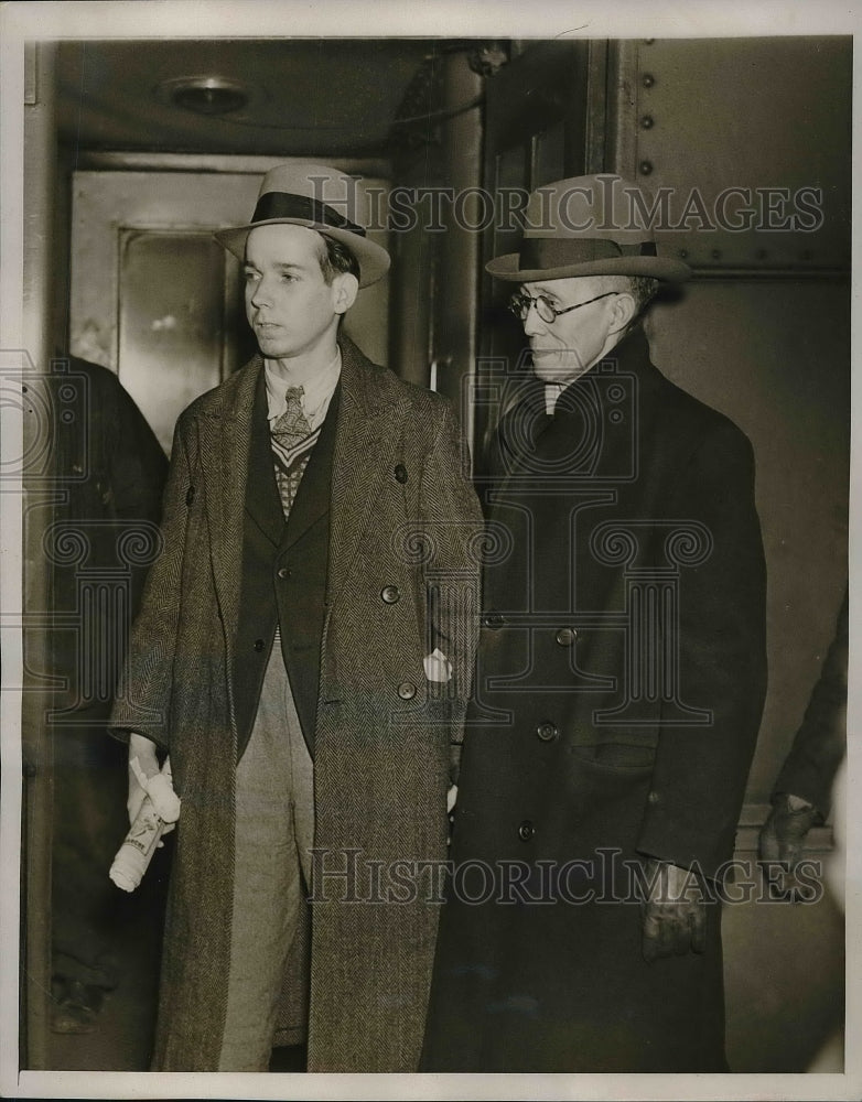 1938 Press Photo Fung Kuok Young Jr. and foster dad Fung Kuok Young Sr. - Historic Images