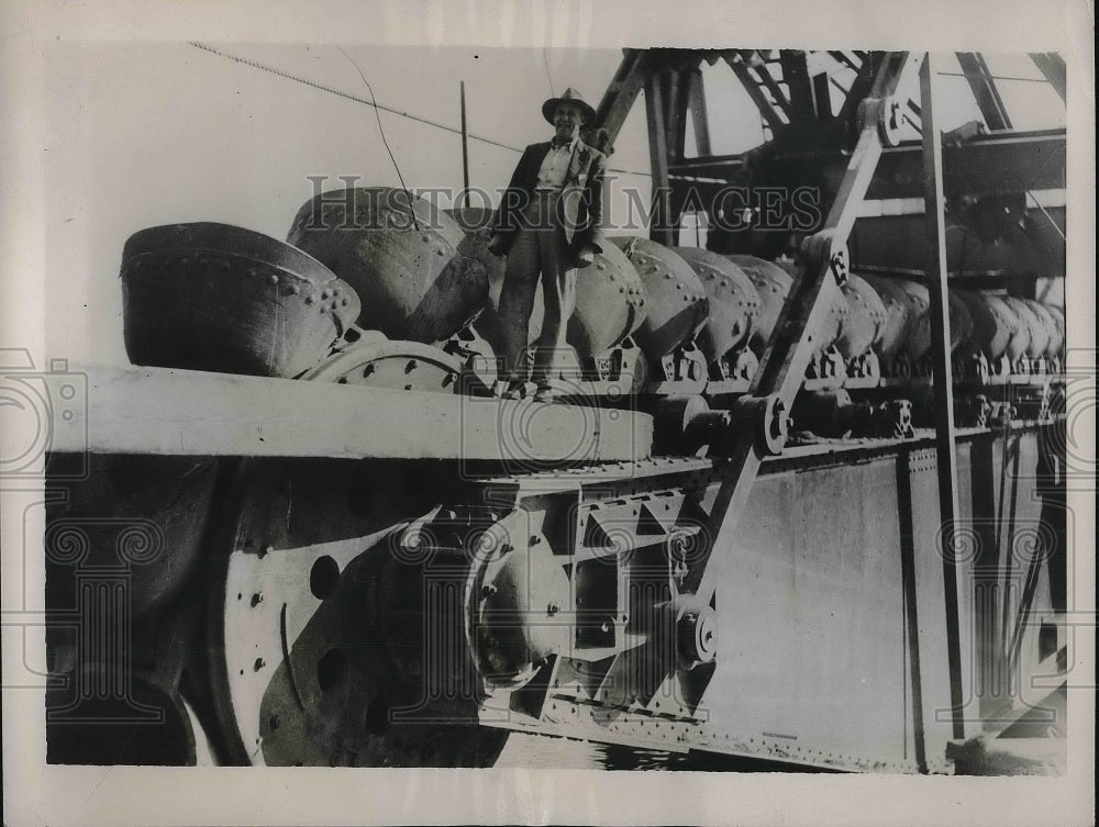 1936 Press Photo The largest bucket dredge in the southern hemisphere began - Historic Images