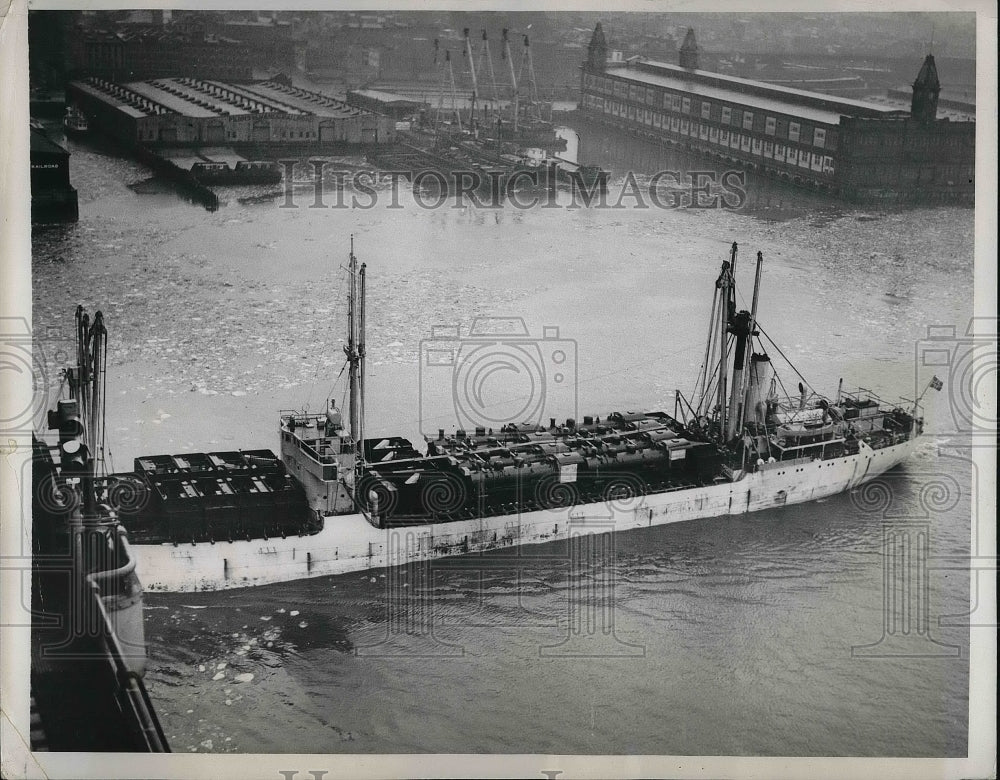 1938 Philadelphia, Pa Norwegian steamer Belmoira on Delaware River - Historic Images