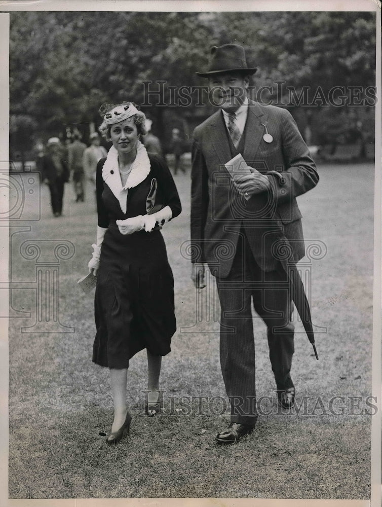 1936 Press Photo Mr &amp; Mrs Ira Warner at Belmont Park - neb03417 - Historic Images