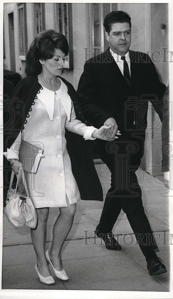 1968 Alice Crimmins Arrives At Queens Criminal Court With Husband - Historic Images