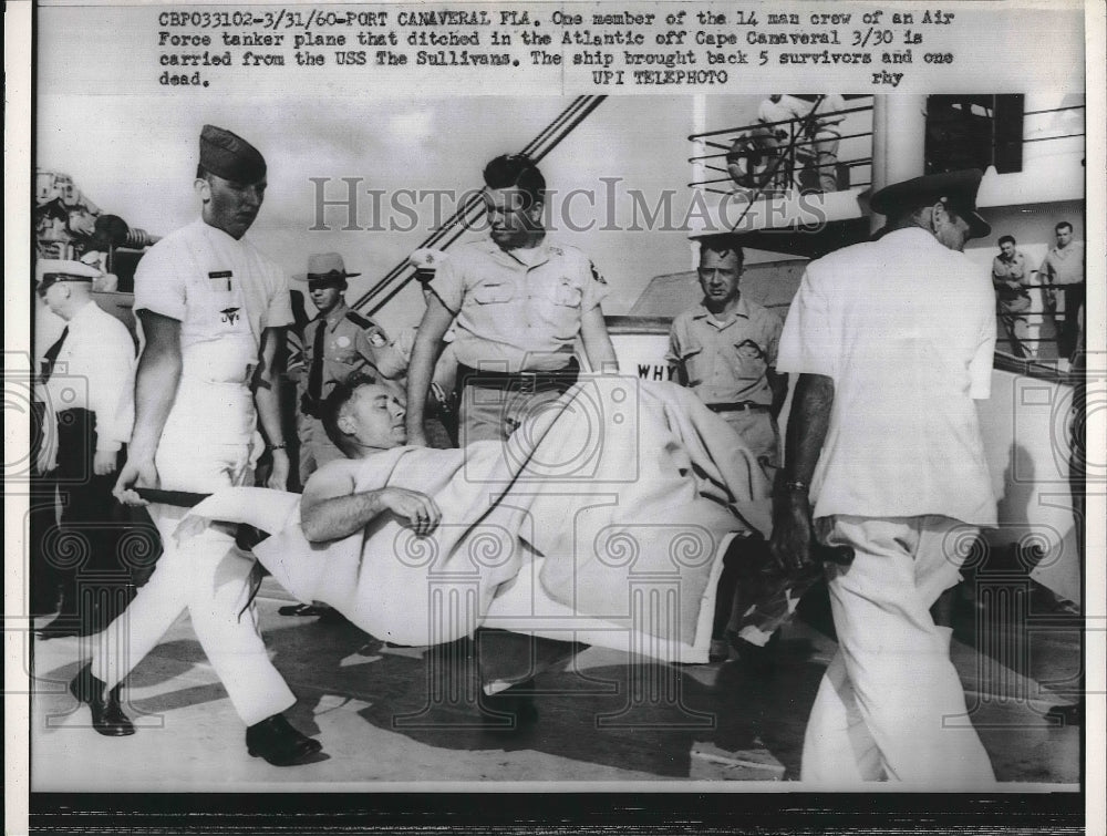 1960 Press Photo Air Force Tanker Plane Crash Surviving Crew Member Carried - Historic Images