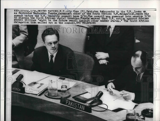 1960 Press Photo United Nations Delegates Aly Khan and Bernardue Fourie-Historic Images