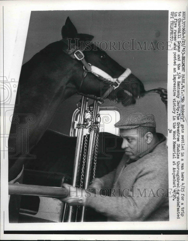 1963 Press Photo Horse &quot;No Robbery&quot; at Kentucky Derby-Historic Images