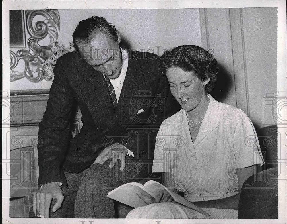 1953 Princess Margherita Of Savoia With Fiance Archduke Robert - Historic Images