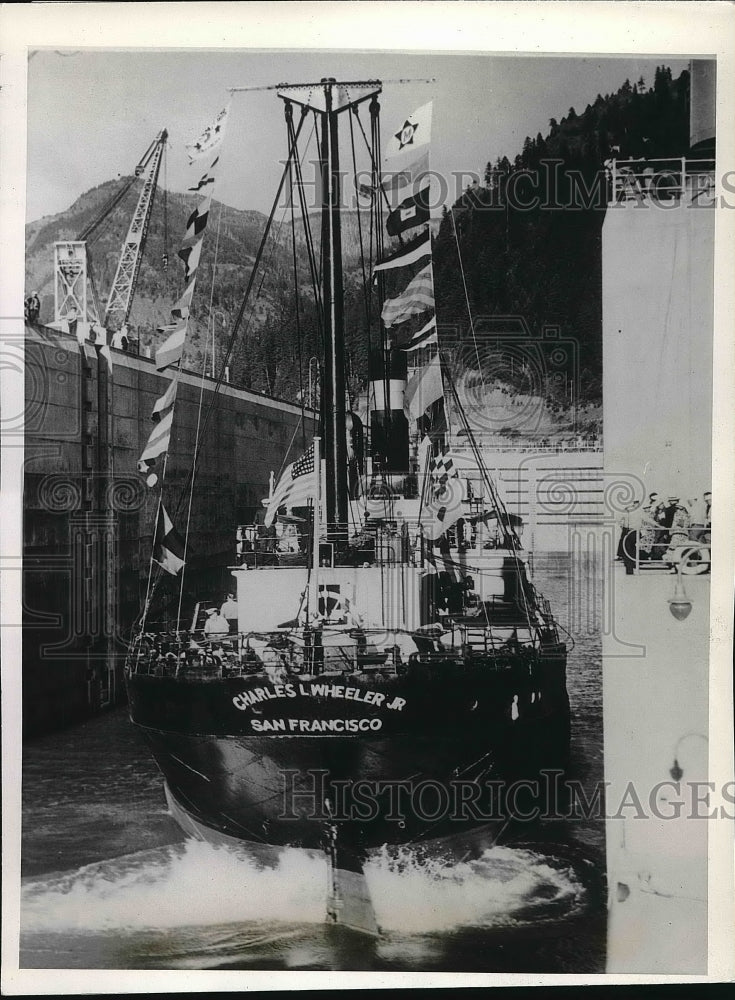 1938 Press Photo Bonneville Dam Sea Lock, Charles L. Wheeler Jr. Steamer-Historic Images