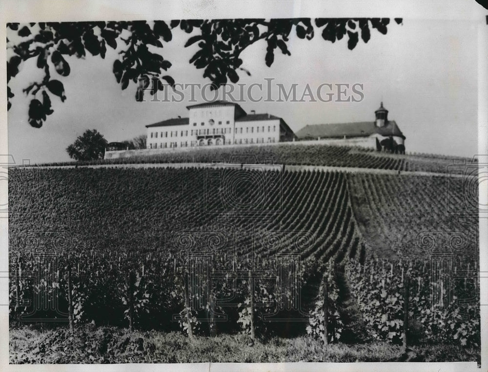 1934 Castle Johannisberg in Germany, belonging to the Princely House - Historic Images