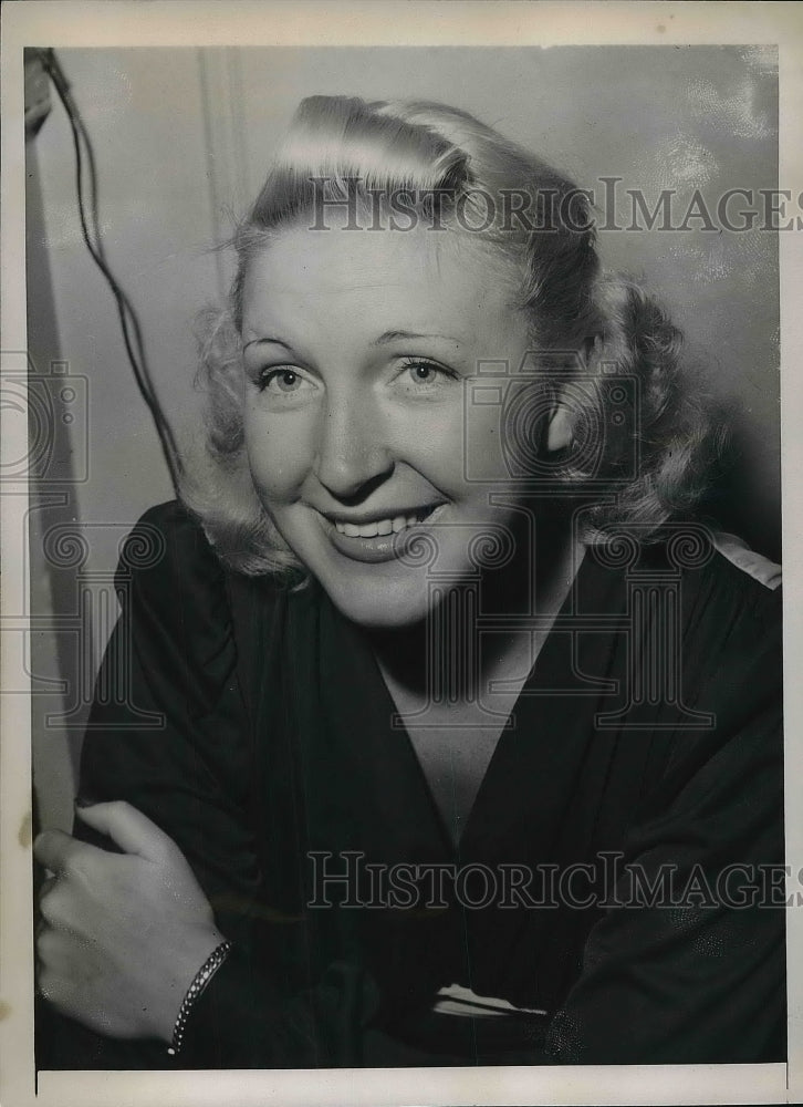 1941 Press Photo Mrs Margaret S Starr Divorcee-Historic Images