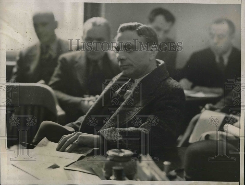 1938 Press Photo Richard Whitney &amp; Camp Cashier Robert Rosenthal Testifying - Historic Images