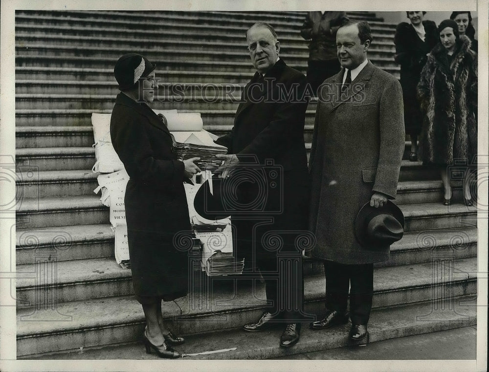 1932 Press Photo Miss Lenora McAninch, David Walsh, Senator from Massachusetts - Historic Images