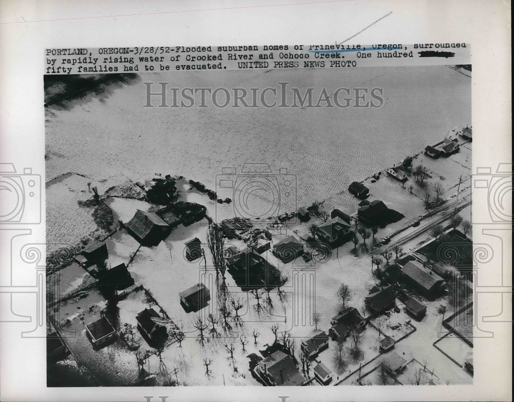 1952 Press Photo Flooded suburban homes of Prineville, Oregon - Historic Images