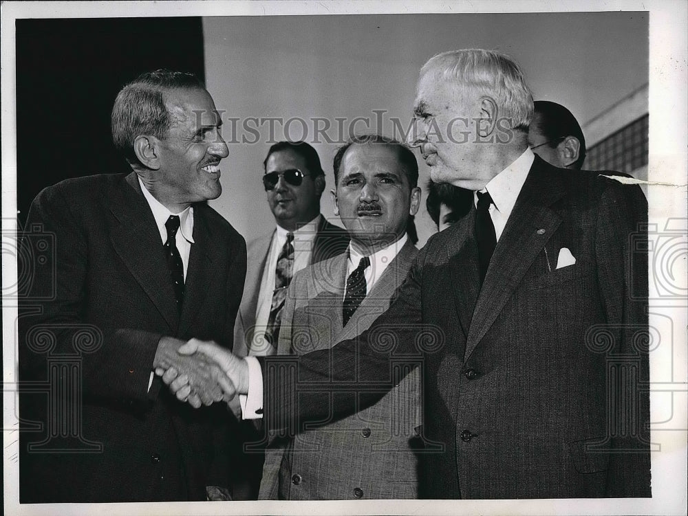 1944 Press Photo Dr. Ramon Grau San Martin of Cuba, Sec. of State Cordell Hull - Historic Images