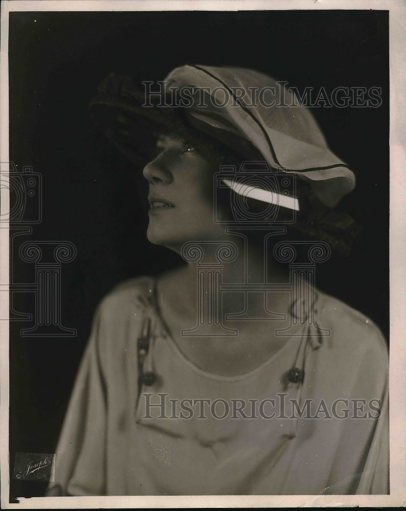 1921 Hat Fashion from Joseph - Historic Images