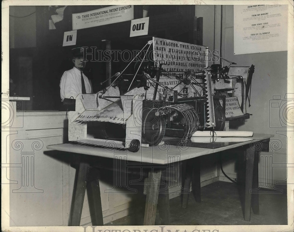 1931 Press Photo Tractor Mowing Machine International Patent Exposition, Chicago - Historic Images