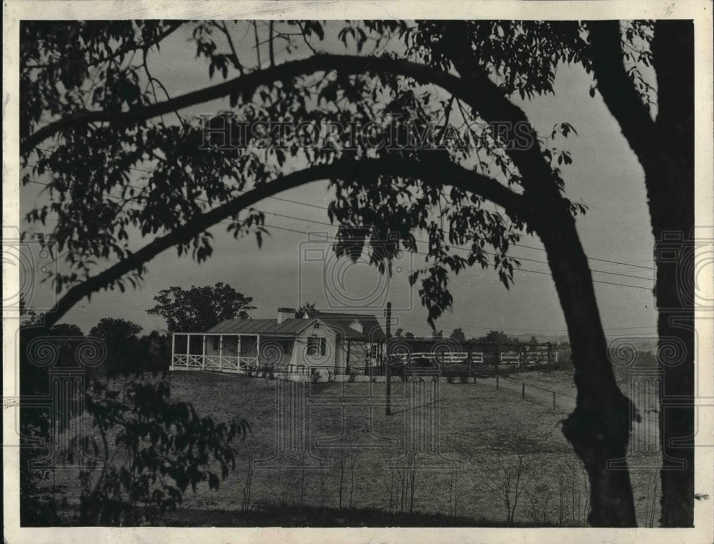 1934 Press Photo Typical homestad at Rendsville, W.V on the 2000-Historic Images