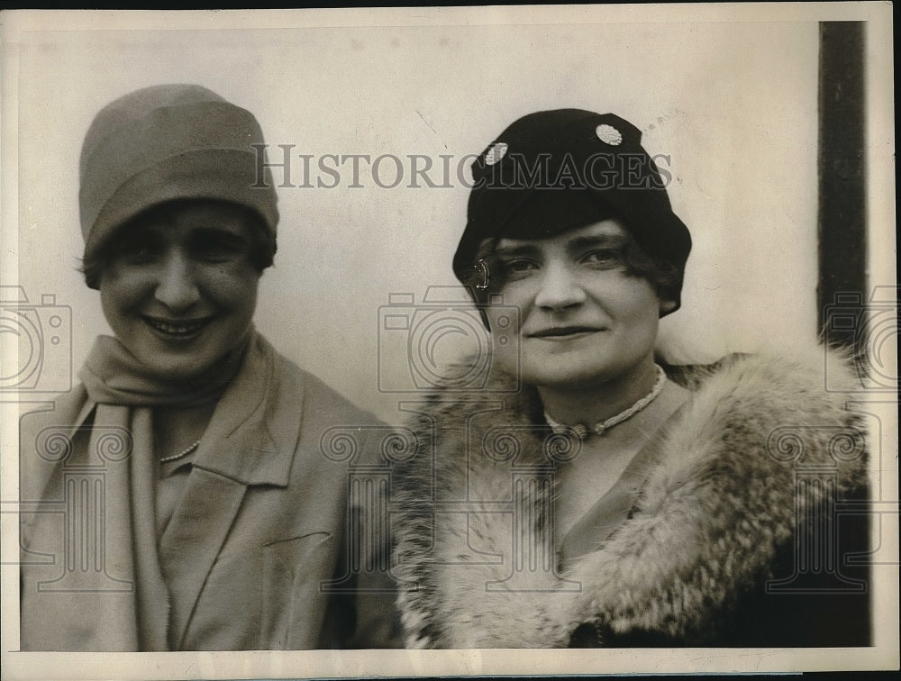 1928 Press Photo Socialites Betty Terry and Virginia Chapin - Historic Images