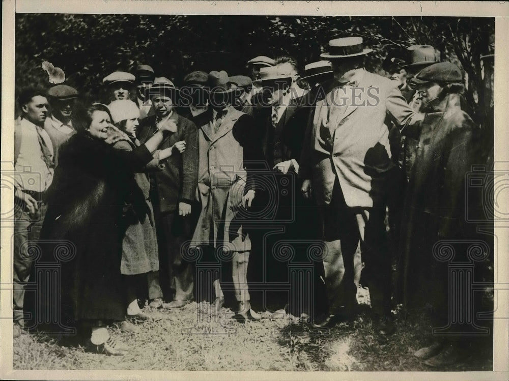 1926 Press Photo Rose Tarabashi identifying her attacker - Historic Images
