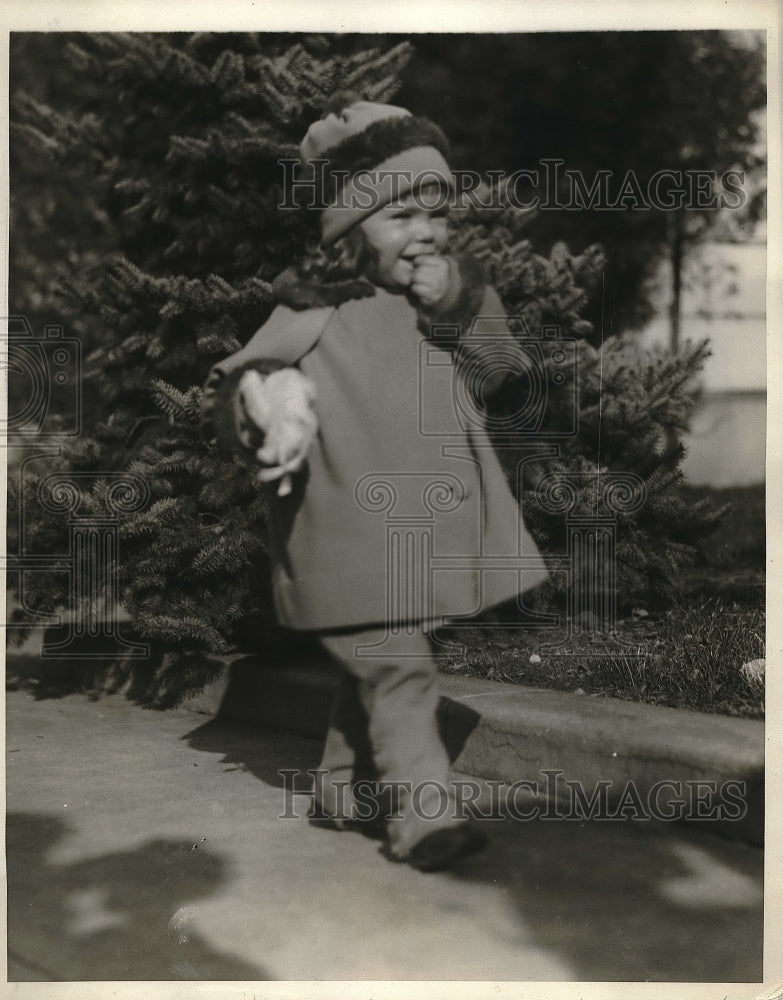 1927 Press Photo Paulina Longworth on her birthday - Historic Images