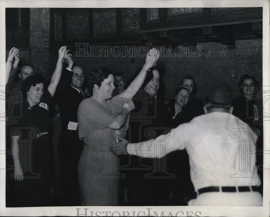 1938 Press Photo Union Pacific Railroad Old Timers' Club fun night - Historic Images