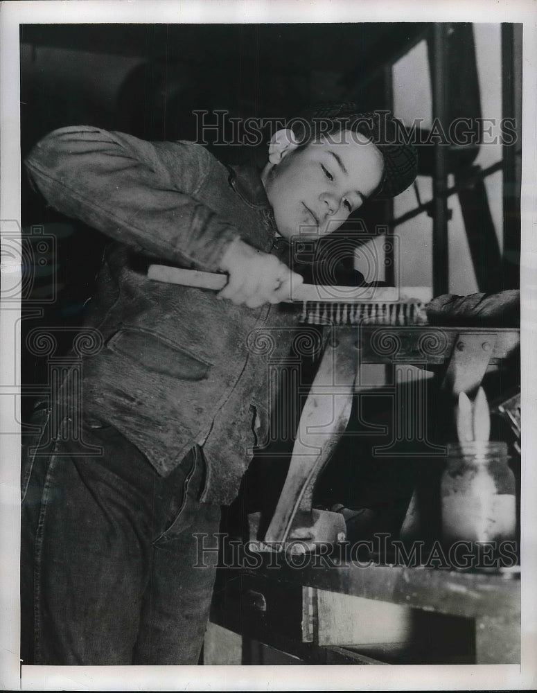 1949 Press Photo Young Farmer at Boys Village Kenny - Historic Images