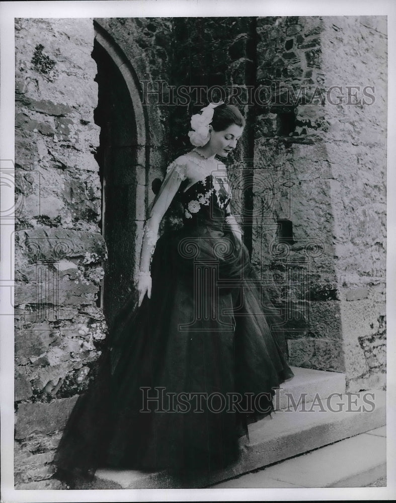 1954 Irene Gilbert&#39;s Black Nylon Dinner Dress At Irish Castle-Historic Images