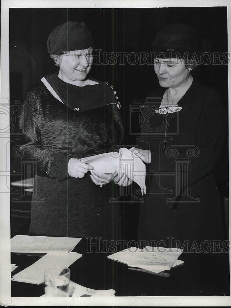 1935 Katherine Lenroot Chief Of Children&#39;s Bureau &amp; Josephine Rochet - Historic Images