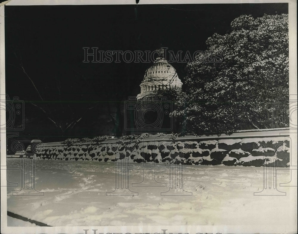 1930 Press Photo Night View Of Nation&#39;s Capitol During Winter Snow Blizzard - Historic Images