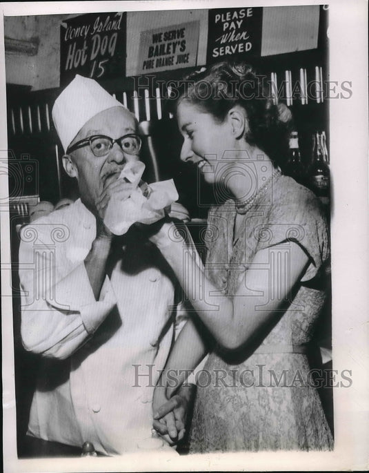 1951 Harry St. Thomas and Jane Graves married today Justice Ed Silk-Historic Images