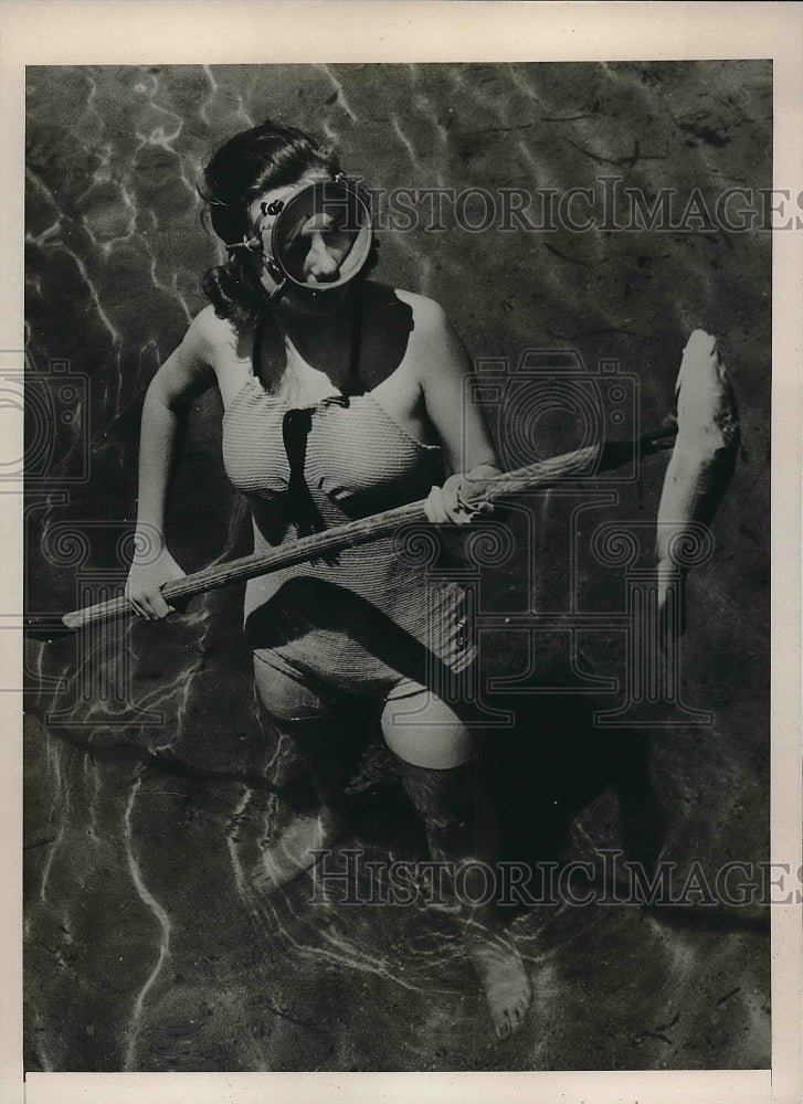 1938 Jacqueline Paulk Fishes In Biscayne Bay-Historic Images
