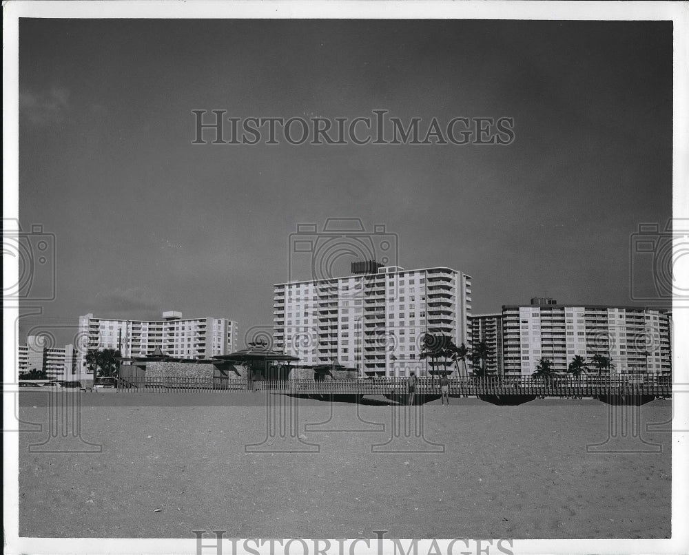 1971 Press Photo The beautiful shore line of Popano Beach Flordia. - Historic Images
