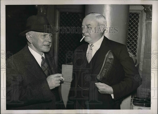 1937 Press Photo Attorney Merritt Lane & Attorney George Whiteside, Boxing Bout-Historic Images