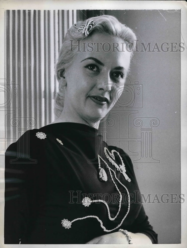 1957 Arleen Cazaket appearing in fashion show-Historic Images