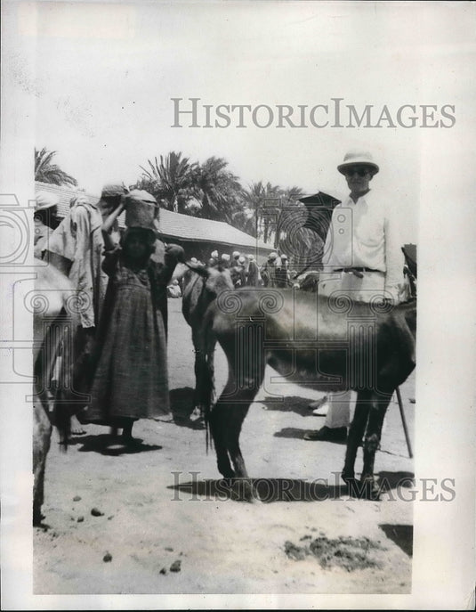 1938 Press Photo Bruce Barton in Egypt in 1933-1934 - Historic Images