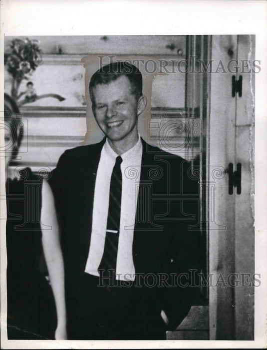 1967 Press Photo William J Rowell-Historic Images