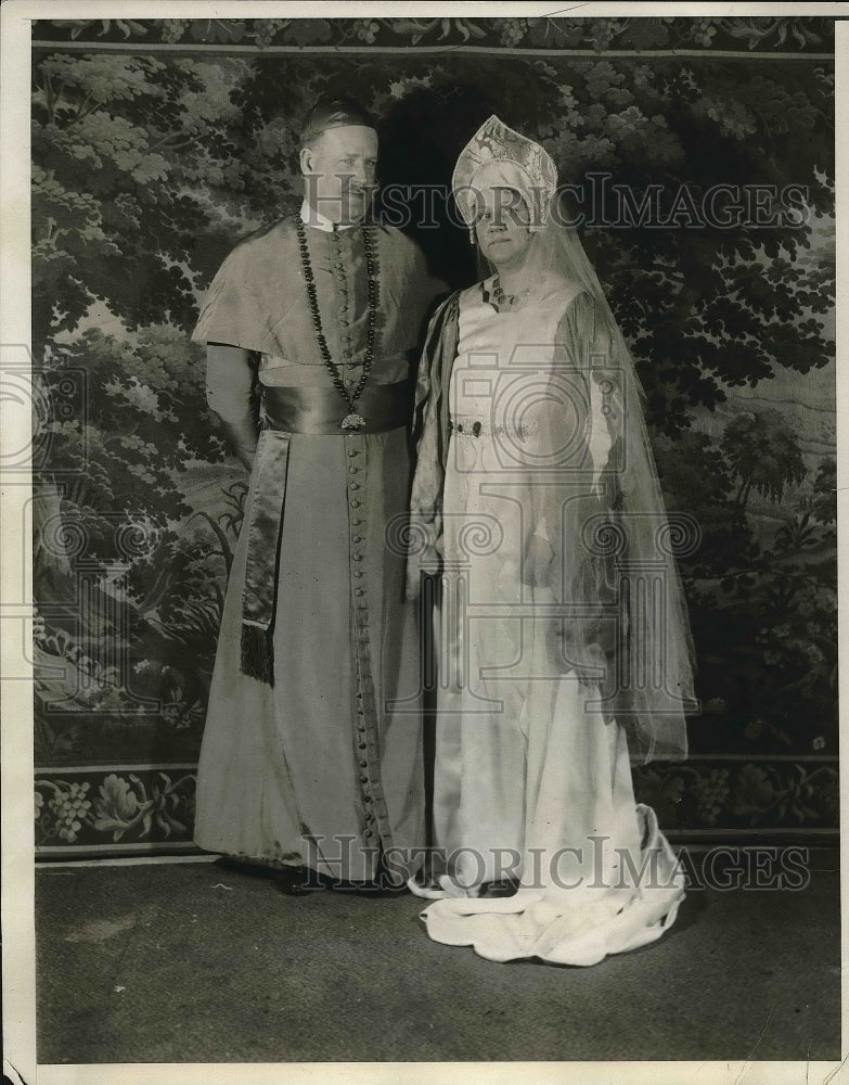 1930 Press Photo Mr. and Mrs. William Lane at Beaux Arts Ball in New York City - Historic Images