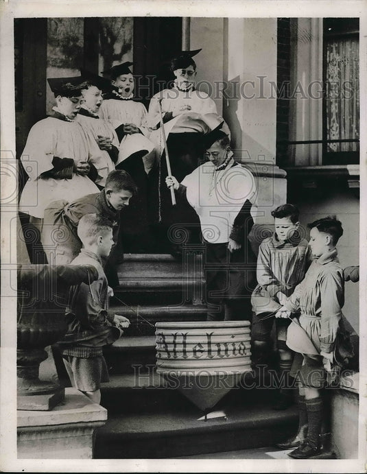 1938 Press Photo Boys Of St. Mary's Of The Angels School London Spin Toron - Historic Images