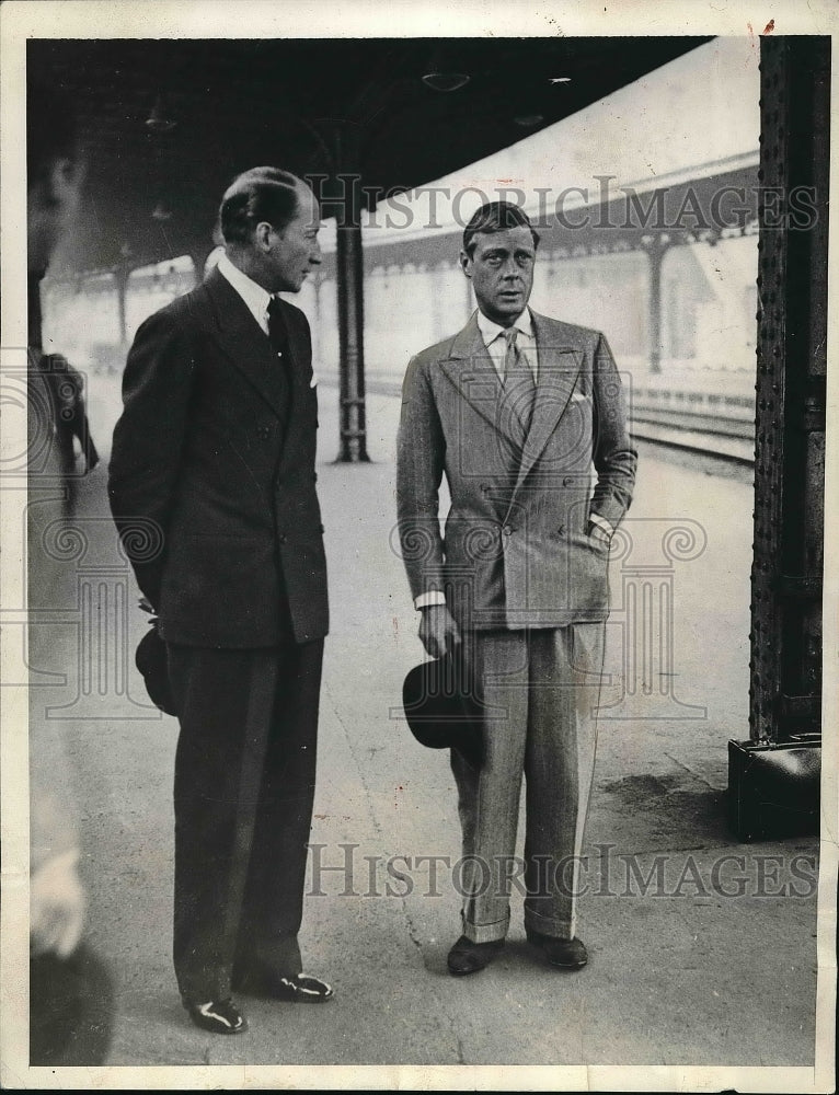 1935 Press Photo Prince of Wales at Gare De L&#39;est, Paris - Historic Images