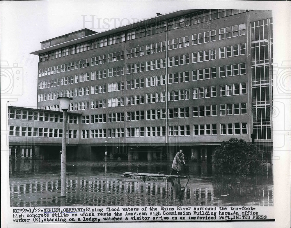 1955 Press Photo Meihem, Germany rising dloodwaters of the Rhine River - Historic Images