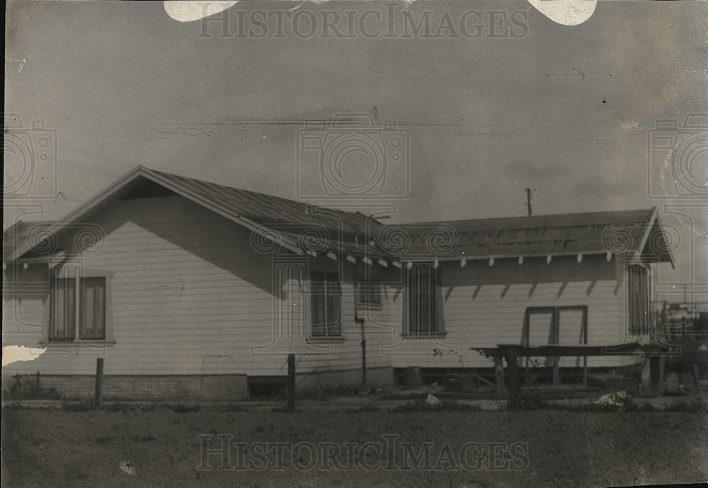 1925 Press Photo Allyrd home under construction - Historic Images