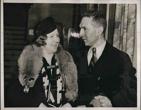 1938 Mr & Mrs August Holcinger, witnesses worked for Col Green - Historic Images