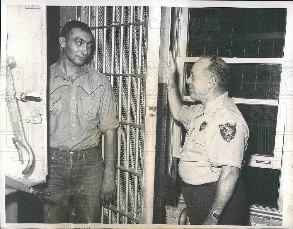 1957 Press Photo George L. Hamilton, Murder Suspect with Sheriff Frank Herrbach - Historic Images