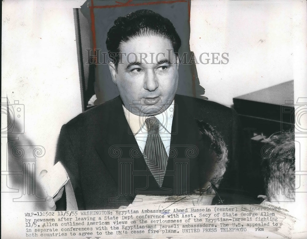 1955 Press Photo Egyptian Amb.Ahmed Hussein interview with newsman in Washington - Historic Images