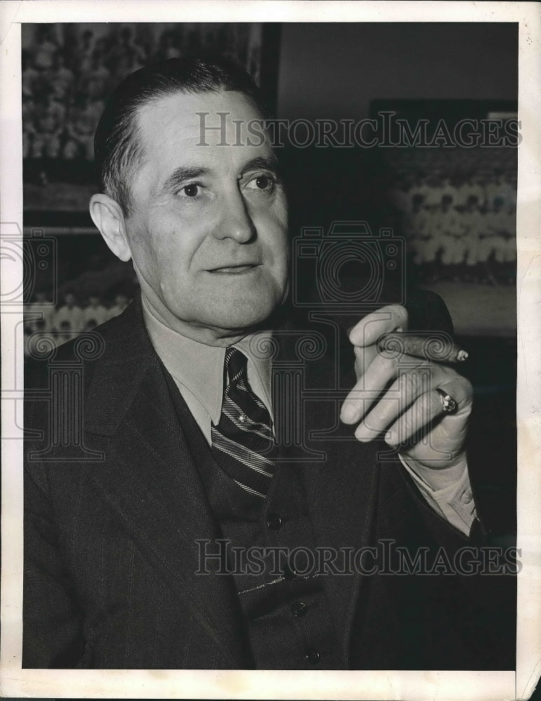 1944 Press Photo Joe McCarthy Manager New York Yankees Press Conference MLB - Historic Images