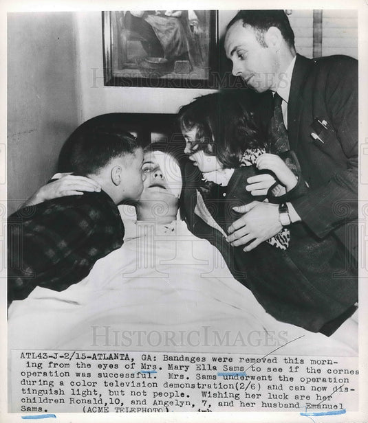 1950 Atlanta, Ga Mrs Mary E Sams & family after eye operation - Historic Images