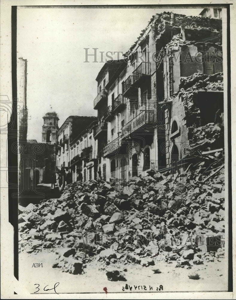 1930 Press Photo Italian Quake at Mefli Italy - Historic Images