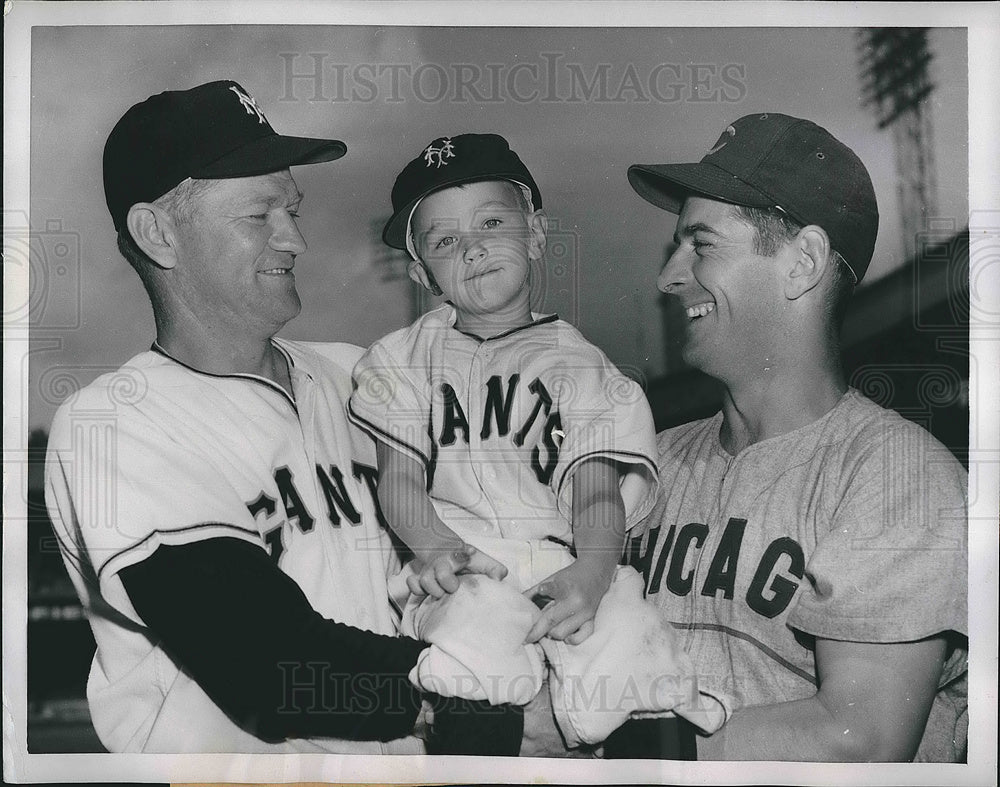 1954 Press Photo Marv Grissom Pitcher Giants Jim Davis Cubs Polo Grounds NY MLB-Historic Images
