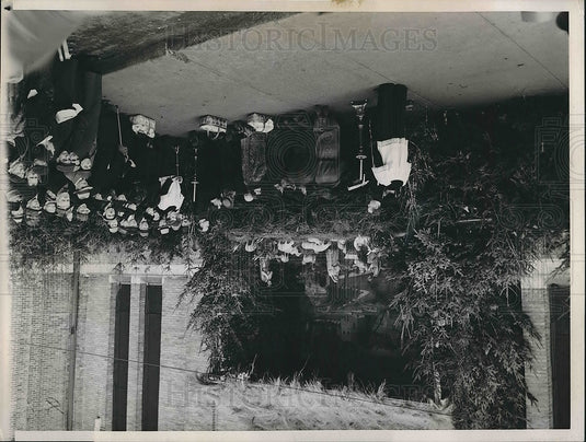 1938 Press Photo Franciscan Friars St Peters Church built grotto manger scene-Historic Images