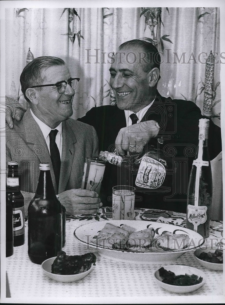 1967 Press Photo Joseph Francesco, Mario Fortunate, Drinking & Eating - Historic Images