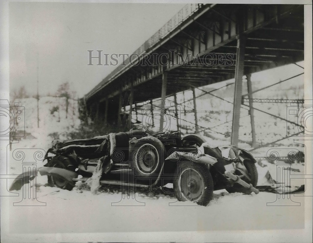 1934 Remains of car after accident-Historic Images