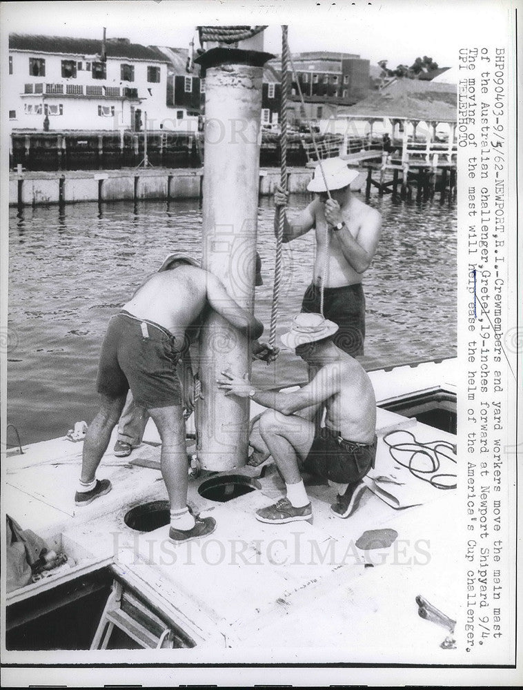 1962 Press Photo Crewmembers Australian Challenger Gretel - Historic Images